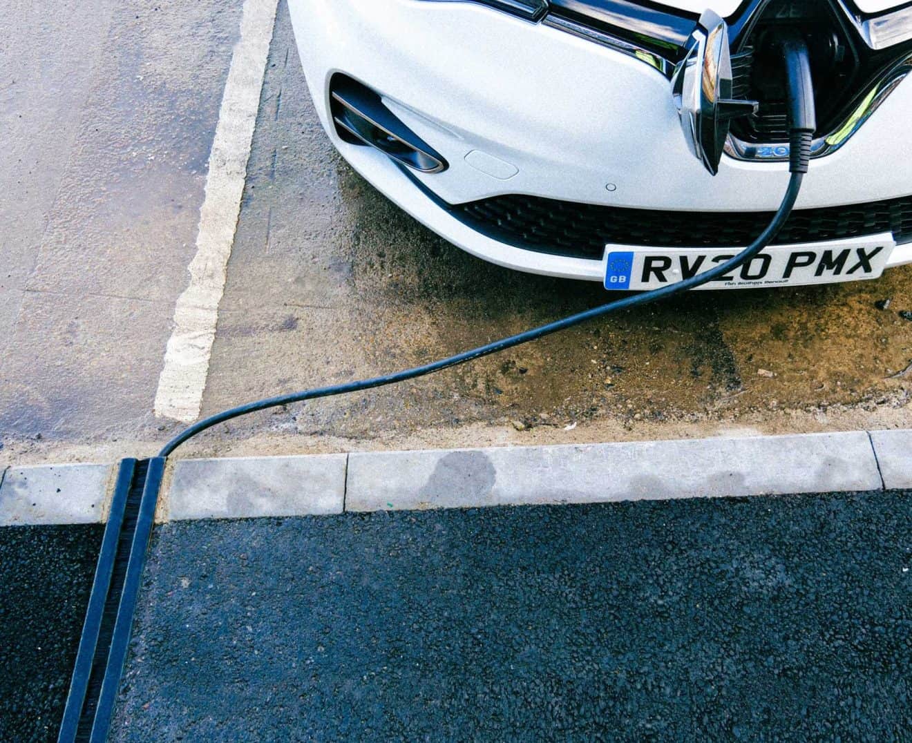 Homecharge-Cross-Pavement-Channel-Charging-EV-05